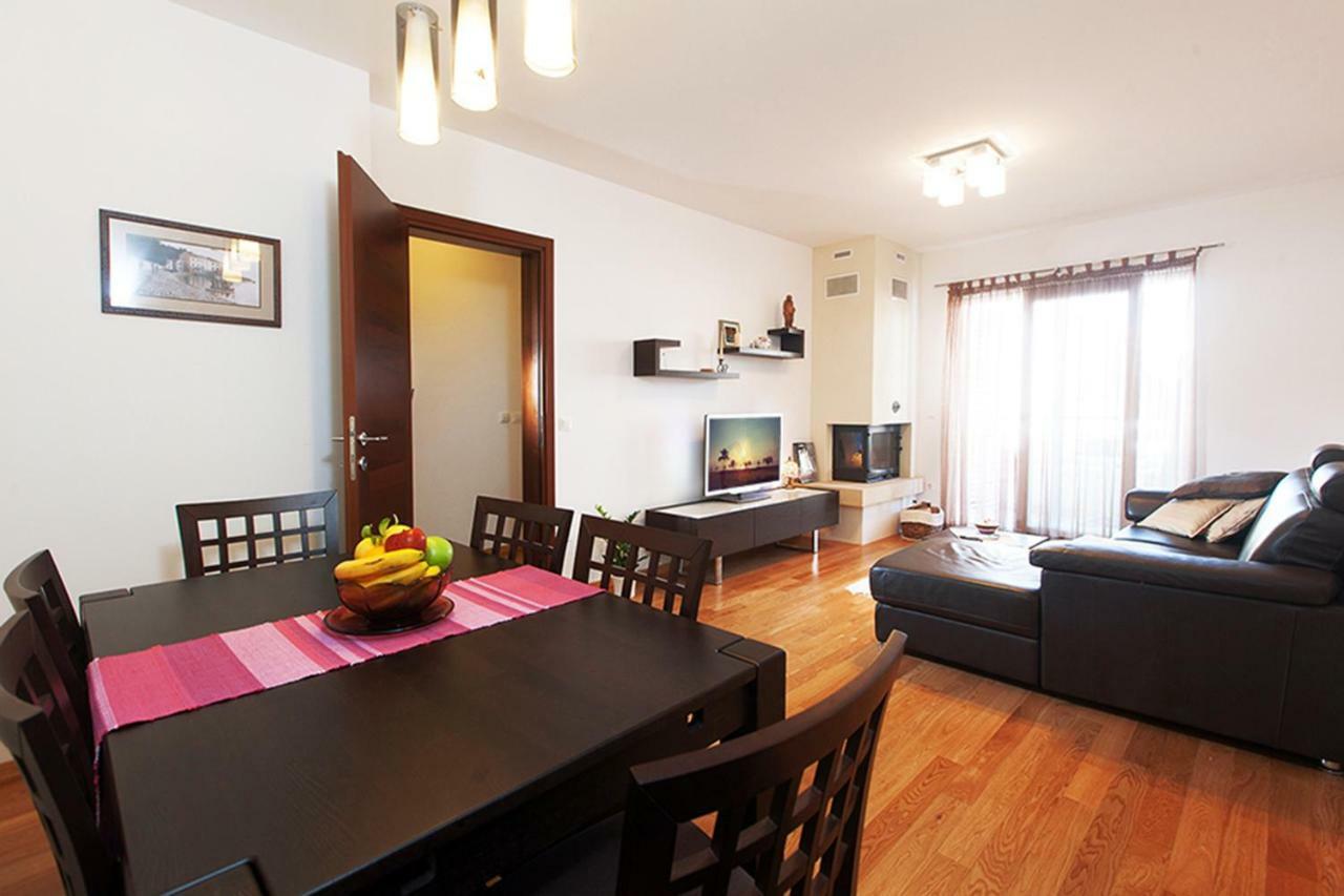 Apartment Makarska Free Beach Parking ภายนอก รูปภาพ