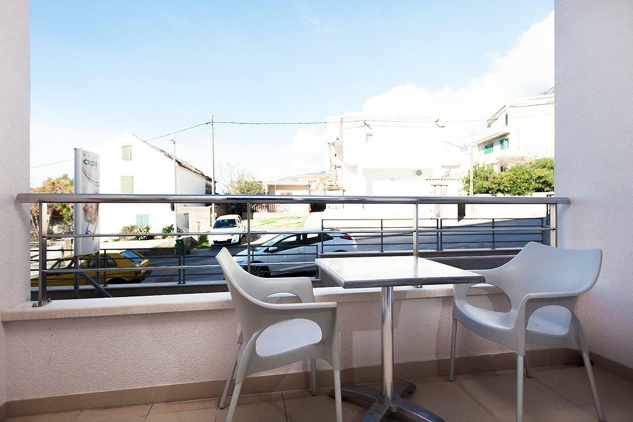 Apartment Makarska Free Beach Parking ภายนอก รูปภาพ